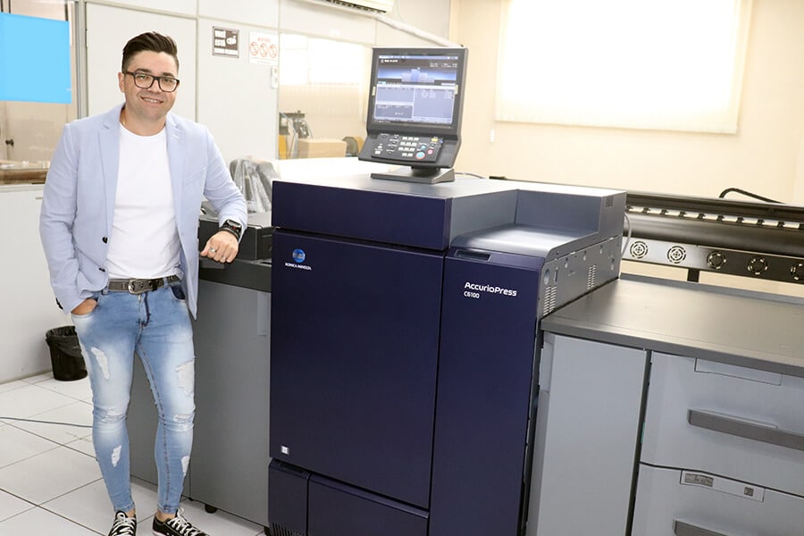 RRPrint investe em tecnologia de produção digital Konica Minolta AccurioPress C6100